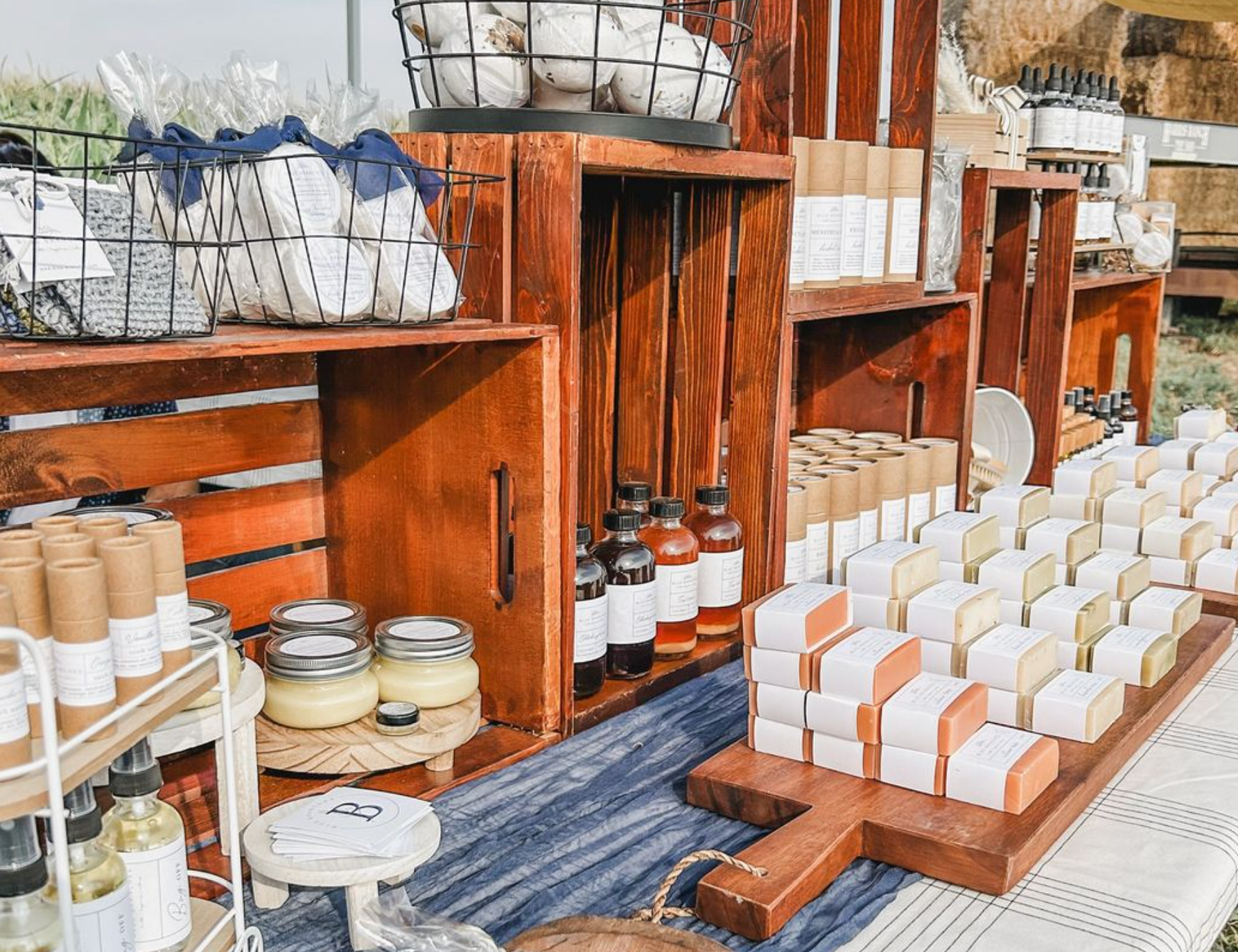 4 Creative Ways to Make Your Craft Market Booth Stand Out (even if your neighbor is selling the same product!)